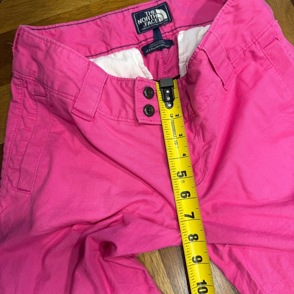 The North Face Vibrant Pink Women's Bermudas - Picture 8 of 8